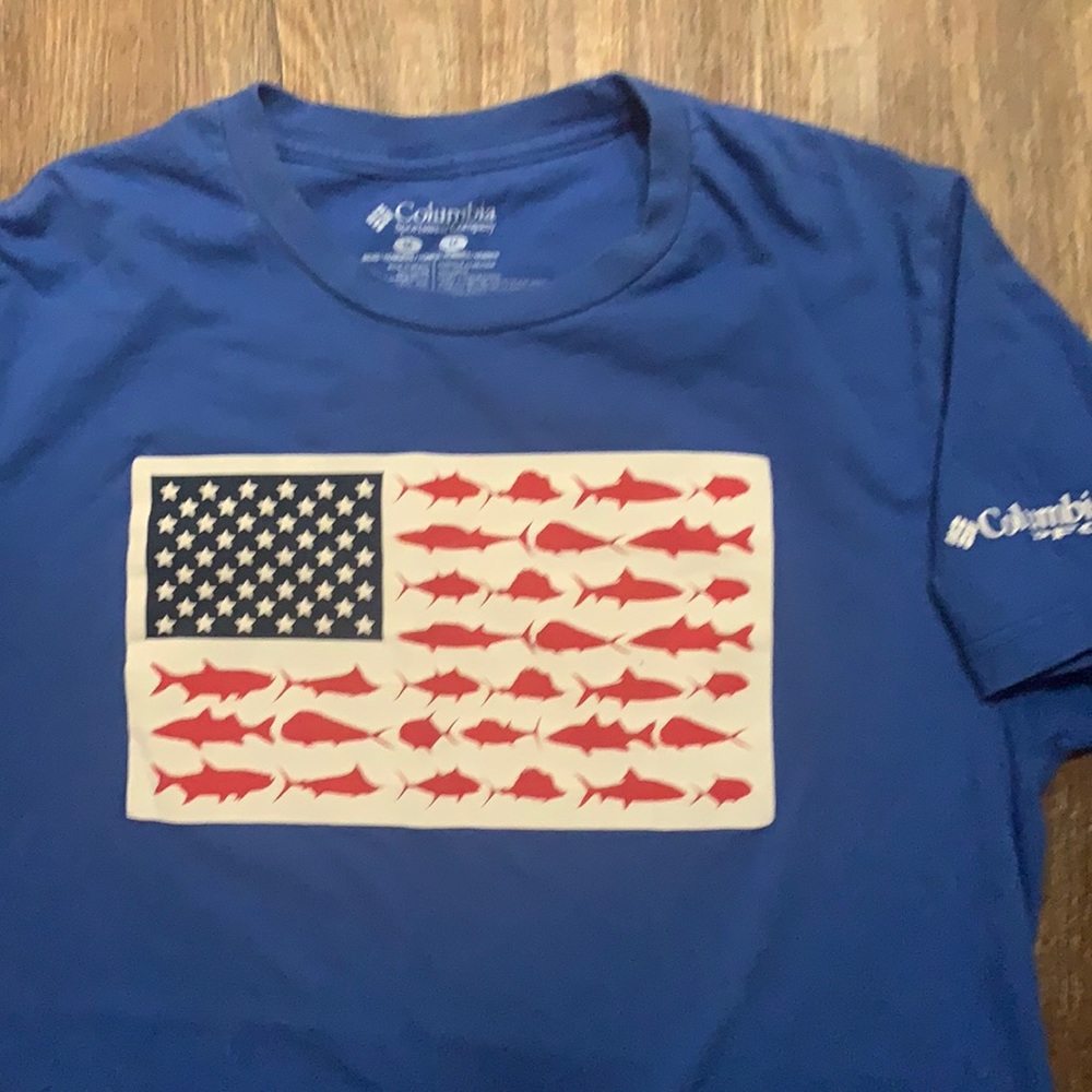 Columbia tee